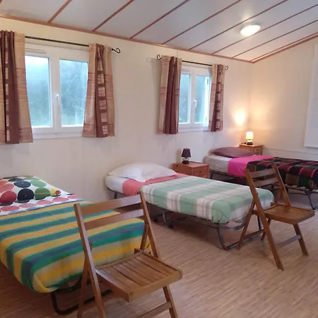 Κάμπινγκ Couette Et Tartinettes