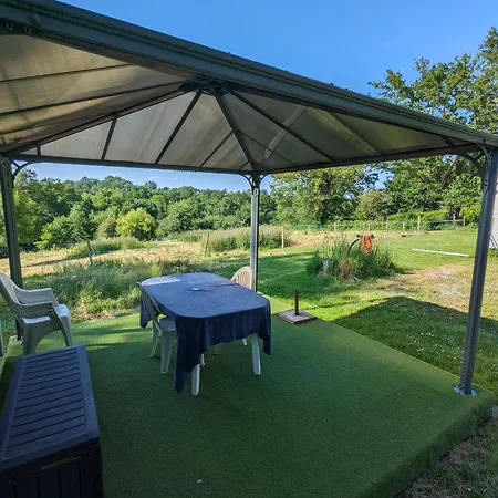 Κάμπινγκ Couette Et Tartinettes *